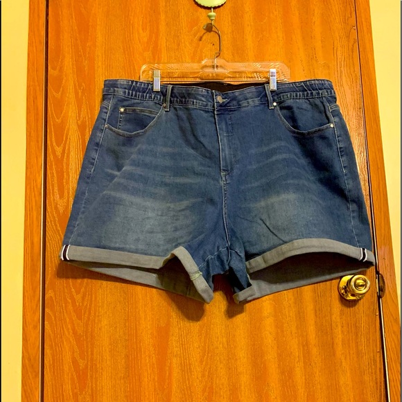Avenue Pants - Avenue Plus Size 26/28 Denim Jean Shorts NWOT